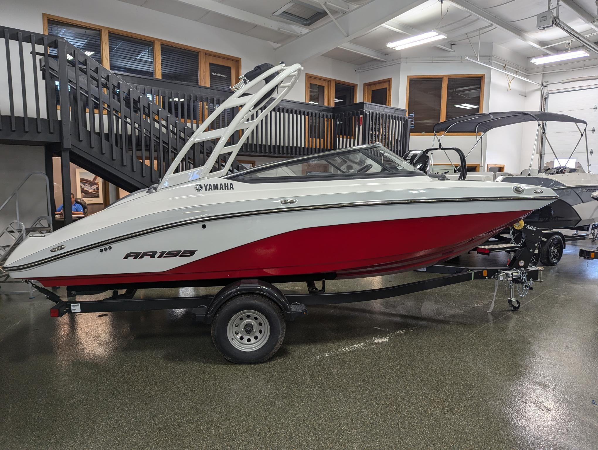 Yamaha Boats 195AR Image 1