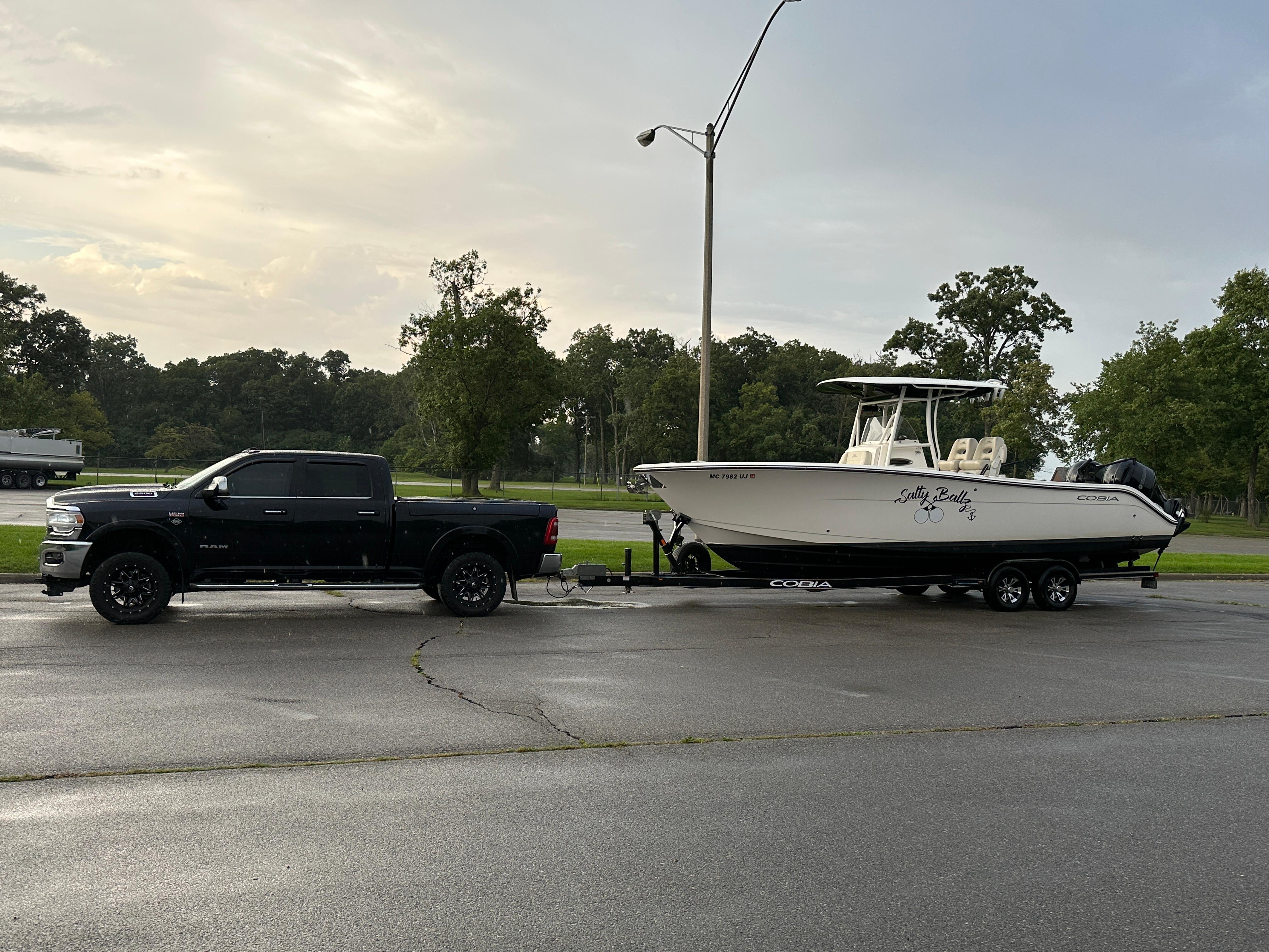 2019 Cobia 277 Center Console