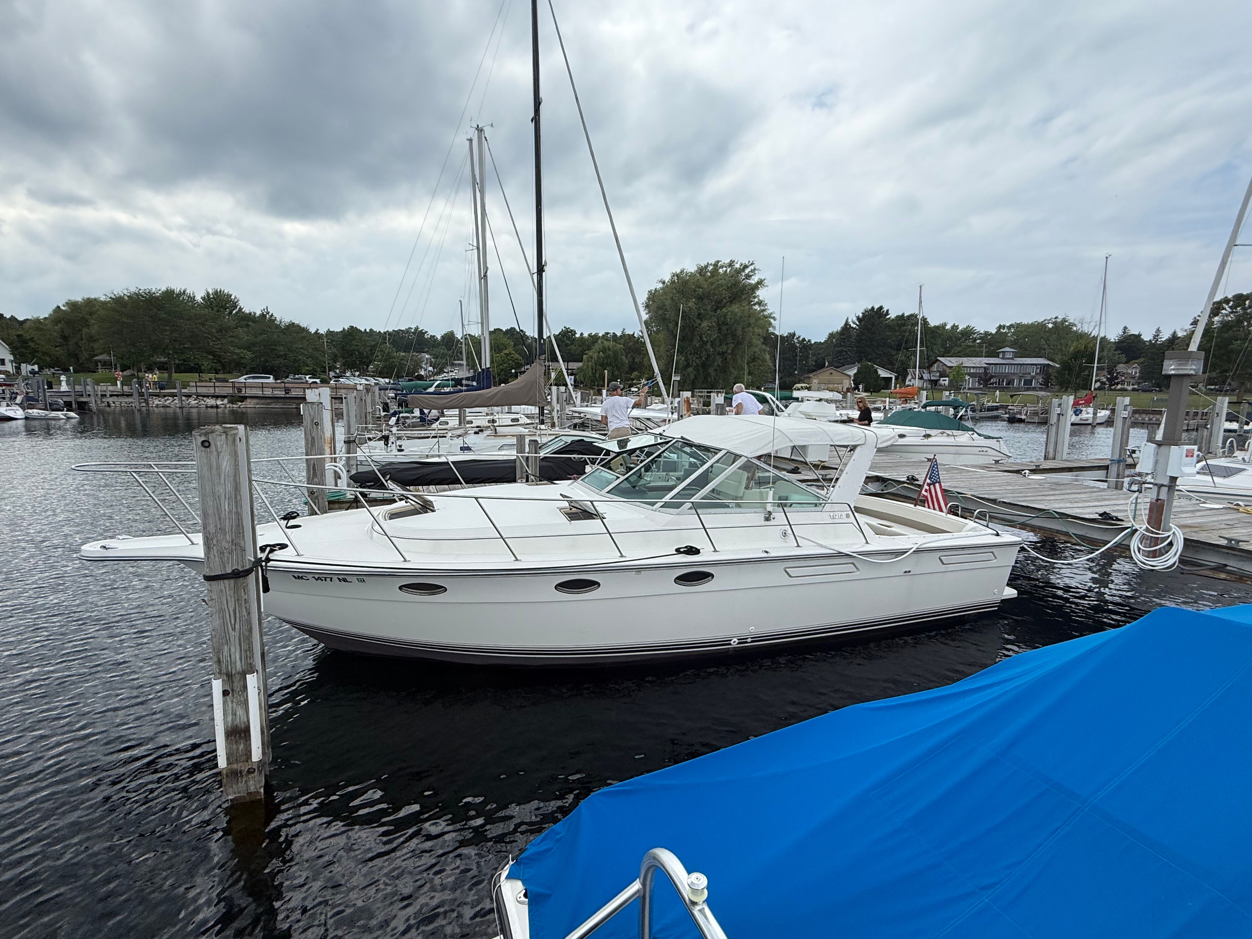 1988 Tiara Yachts 31 Open