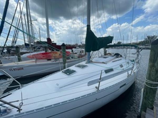 2000 Beneteau Oceanis 311