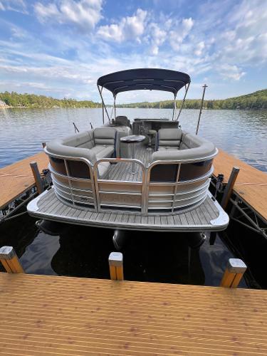 2014 South Bay 724 E