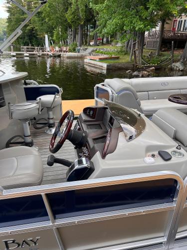 2014 South Bay 724 E