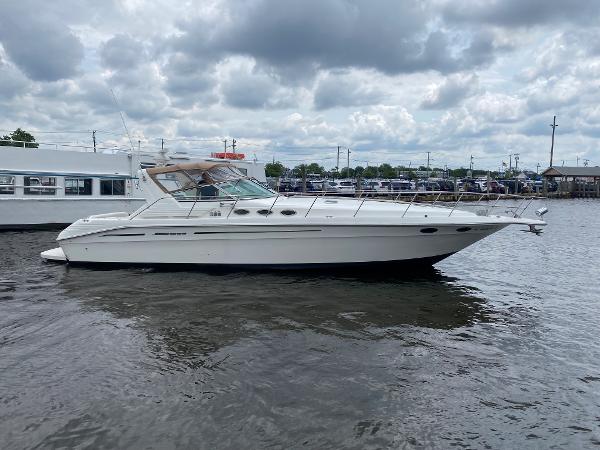 1995 Sea Ray Express Cruiser
