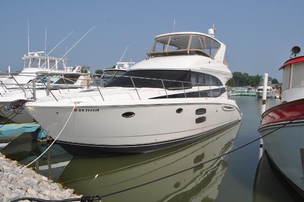 2014 Meridian 441 Sedan