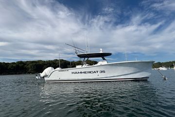2022 Hammer Yachts HammerCat 35