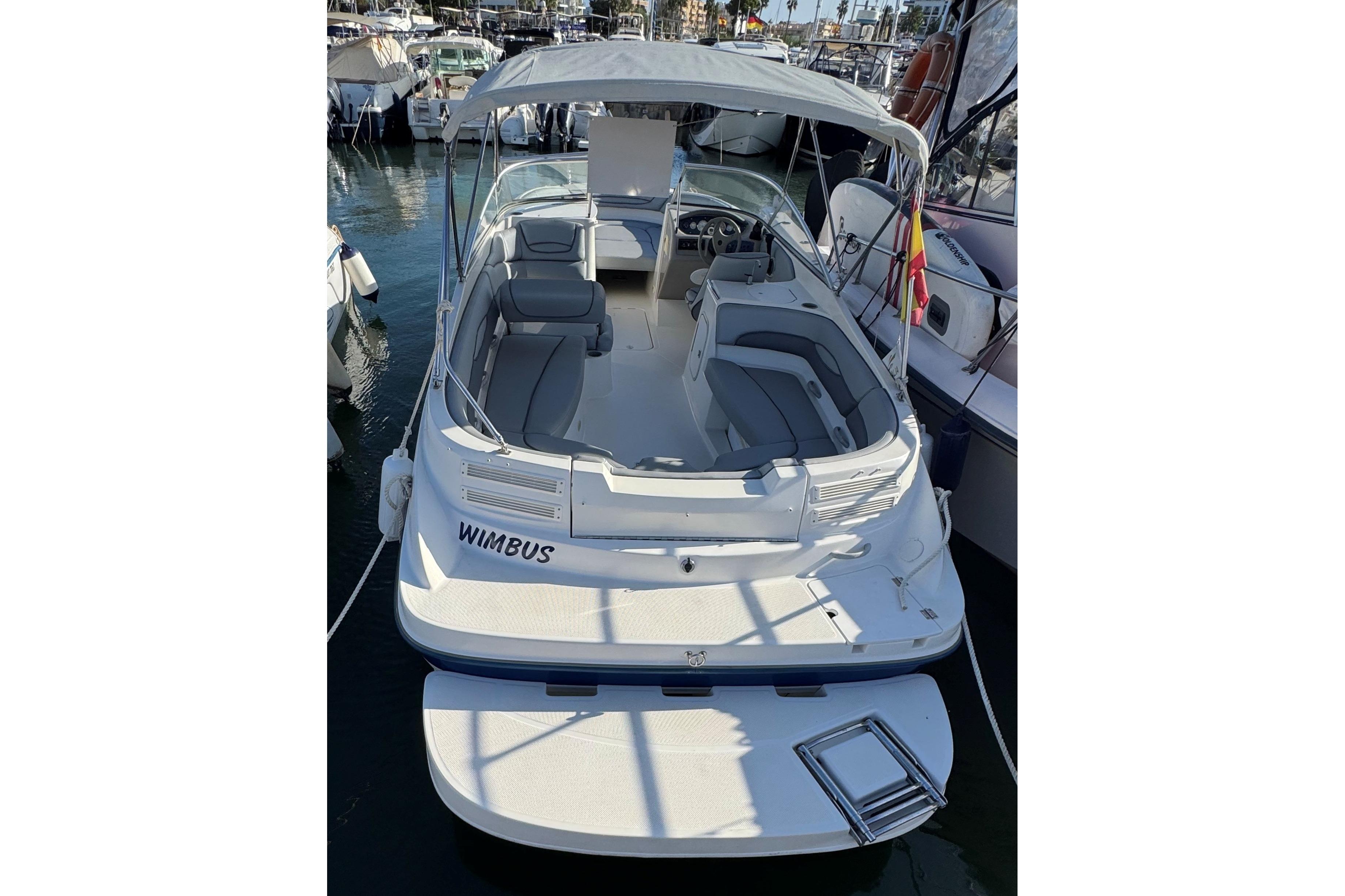 2004 Bayliner 249