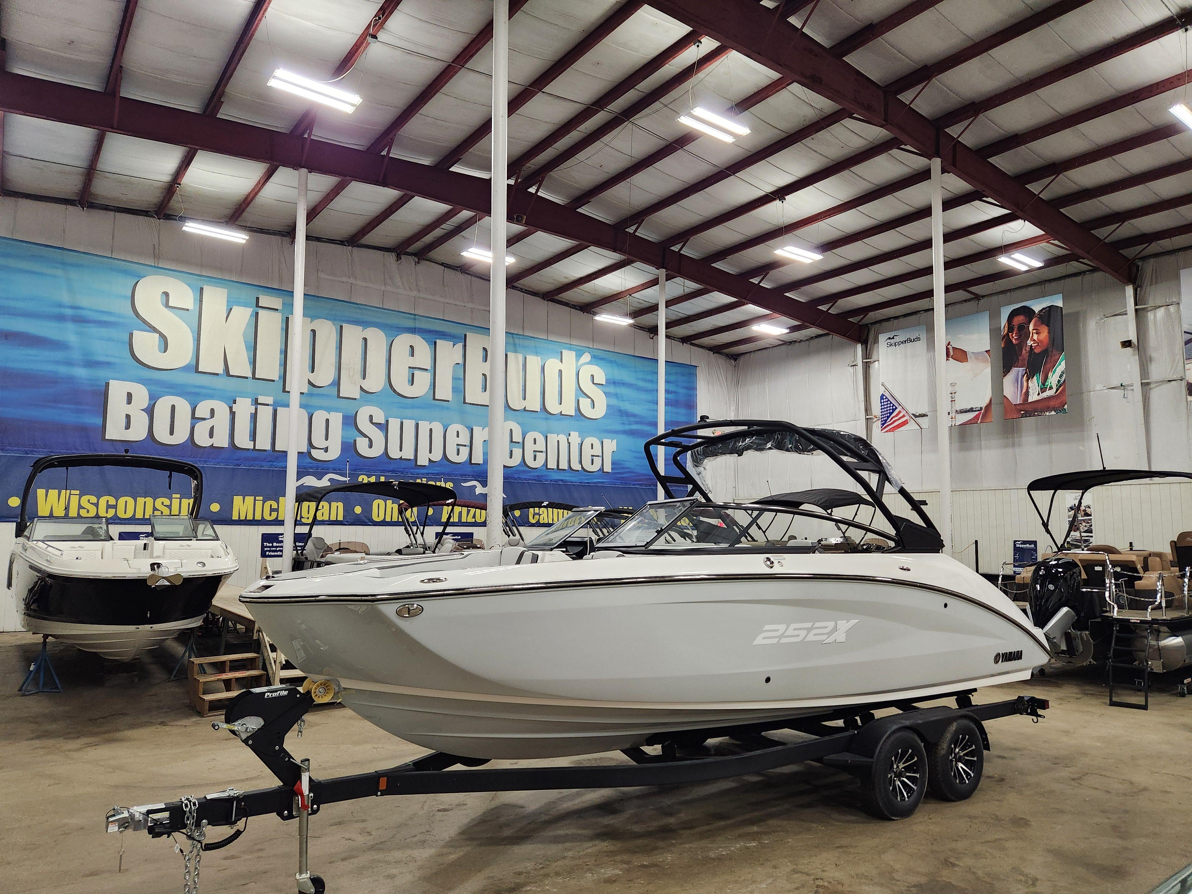 Yamaha Boats 252XE Image 1