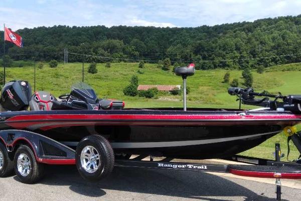 Ranger Z520R Ranger Cup Equipped 2024 Ranger Z520R Ranger Cup Equipped boat on trailer in scenic outdoor setting.