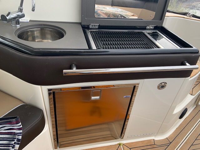 2017 Sea Ray Sundancer 320