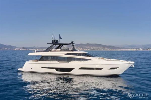 2024 Ferretti Yachts 780 Fly