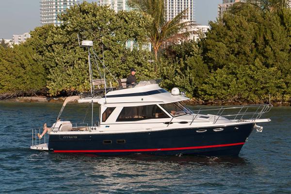 Cutwater C-30 CB