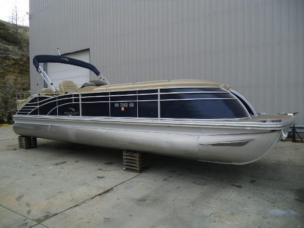 2015 Bennington 2875 QCW I/O