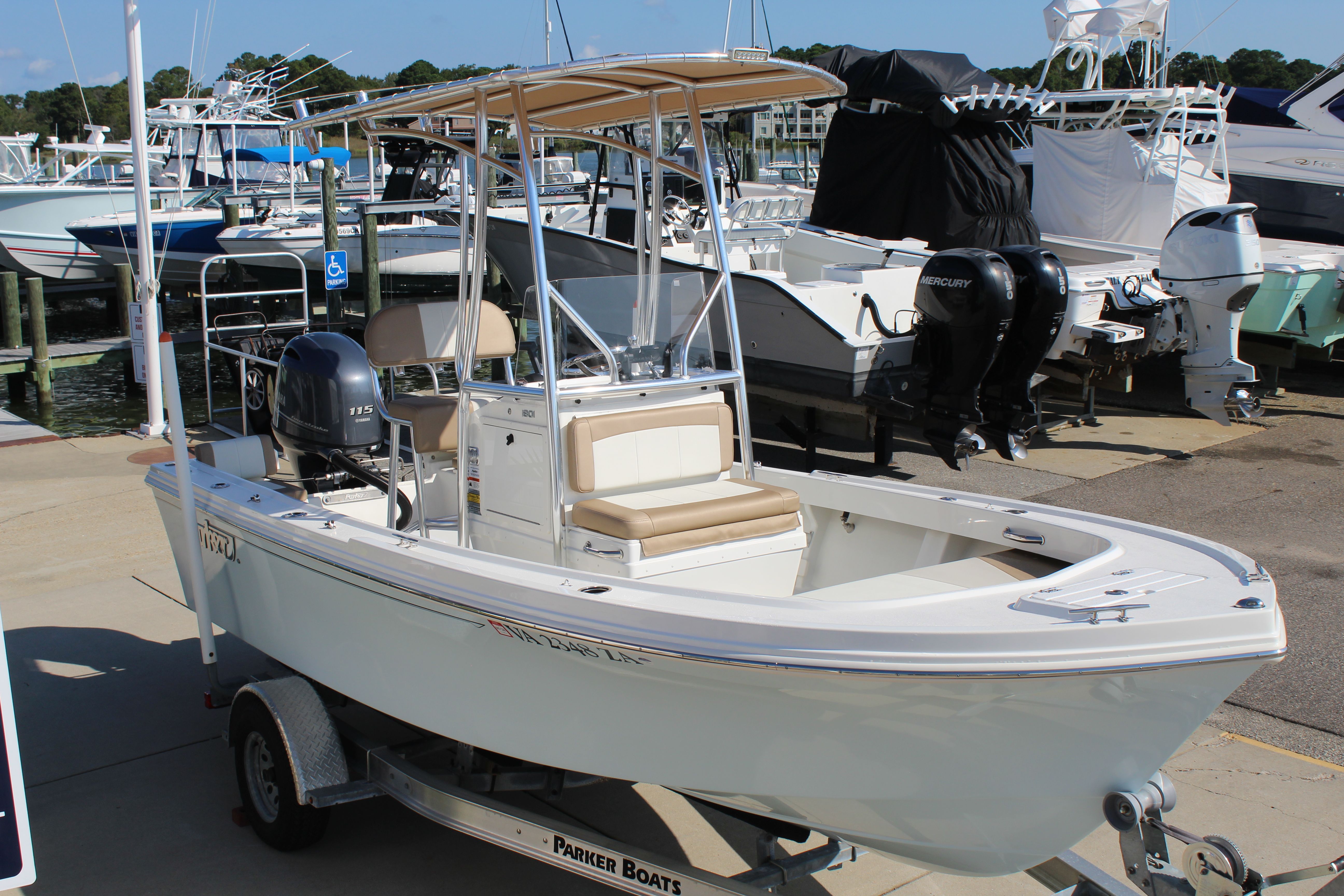2019 Parker 1801 Center Console