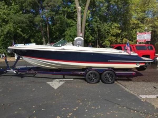 2017 Chris-Craft Launch 25