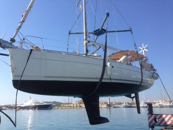 2010 Beneteau Oceanis 34