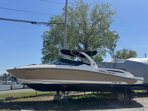 Sea Ray 270 SLX