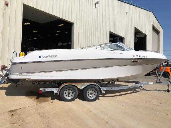 1997 Four Winns 240 Horizon