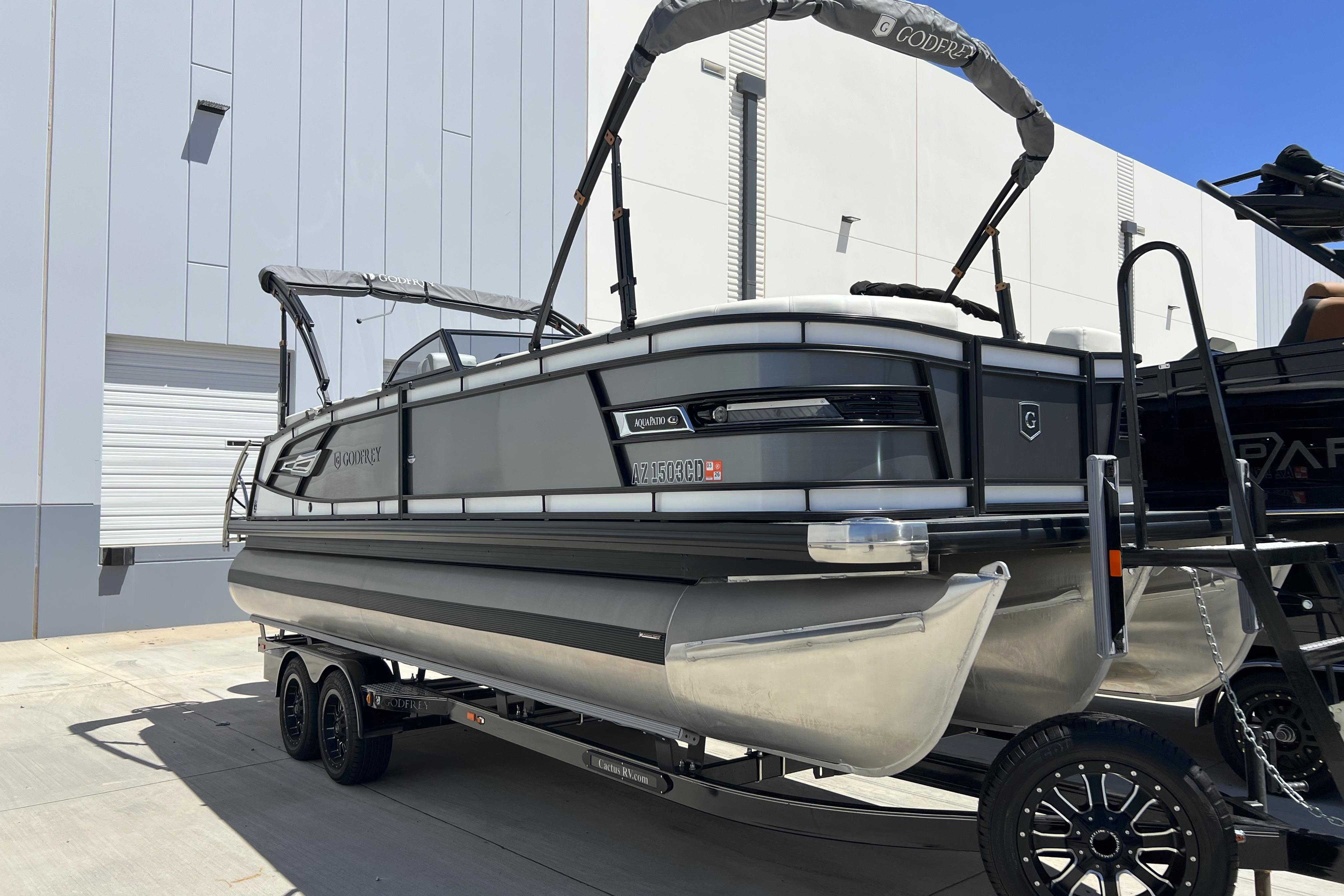 2022 Godfrey AquaPatio 255 SBW