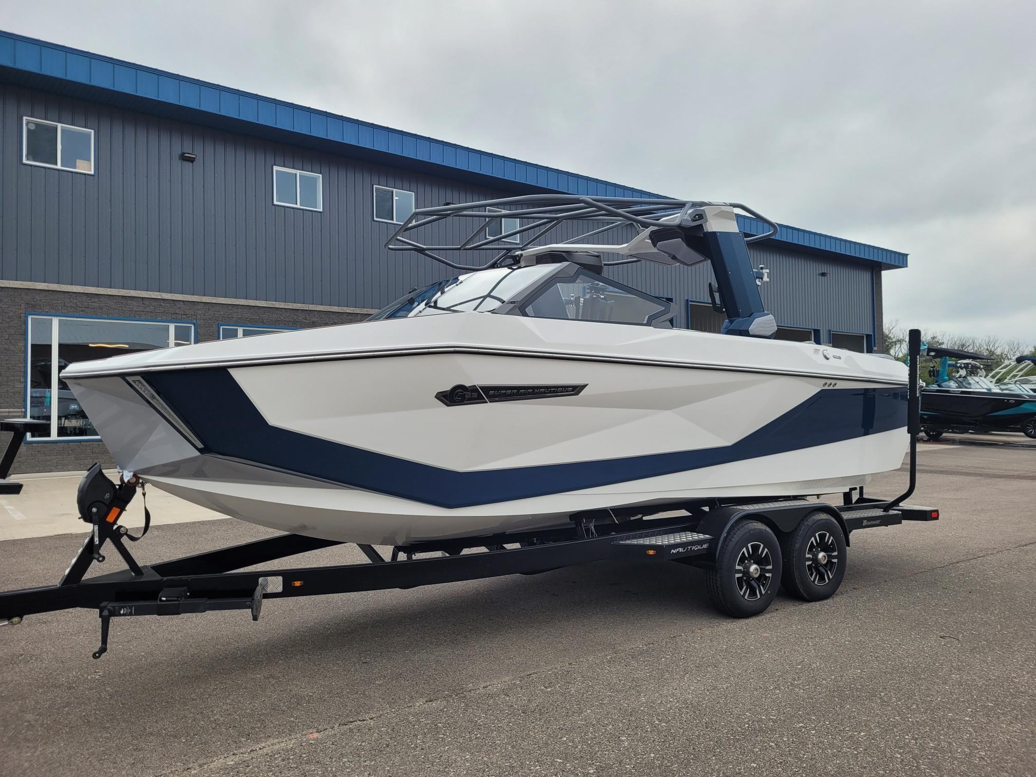2025 Nautique G23