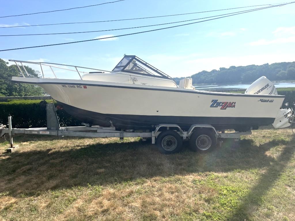 1989 Mako 210 WA