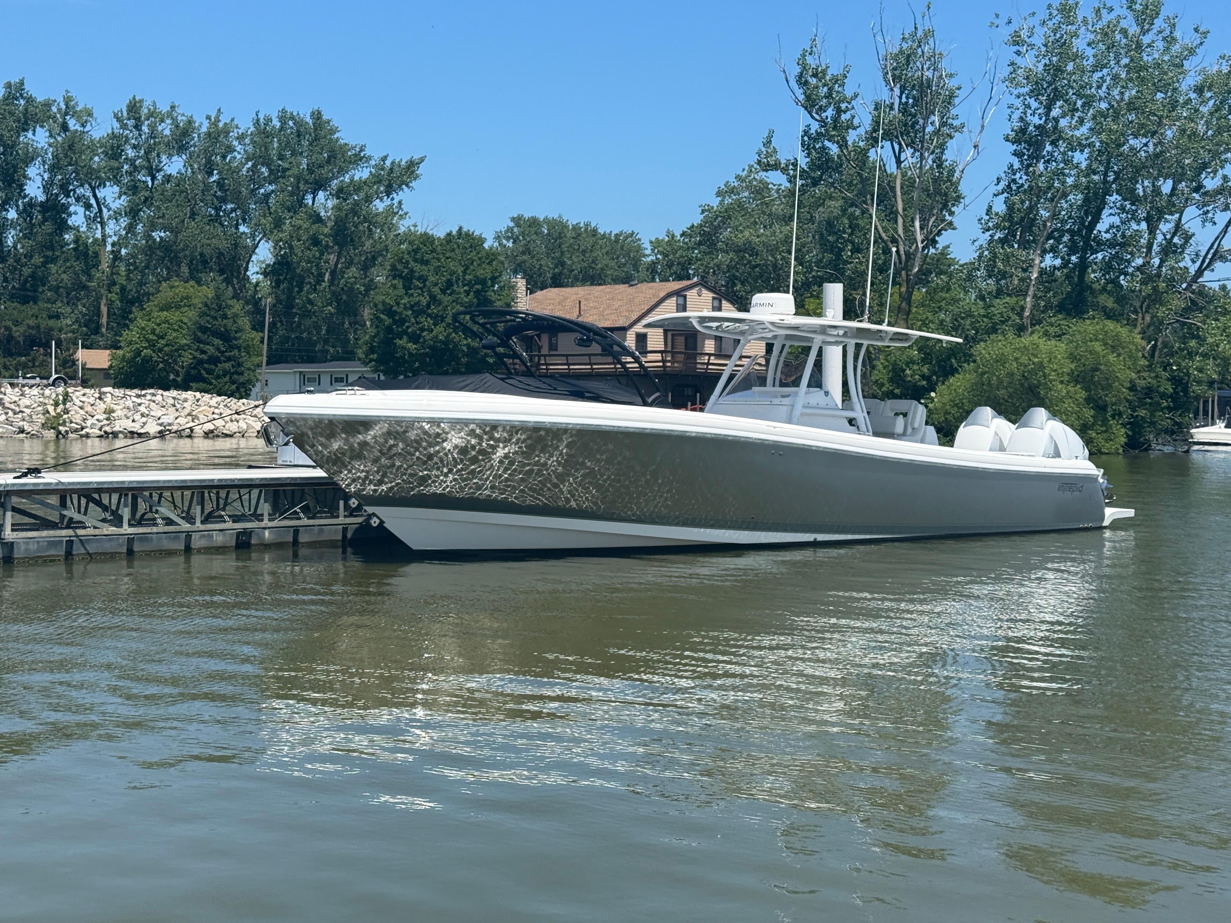 2018 Intrepid 375 Open