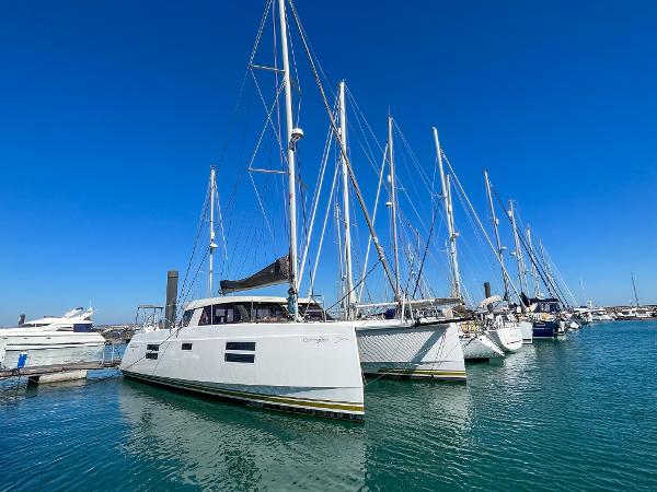 2019 Nautitech 40 Open