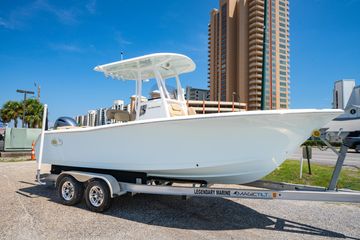 2017 Sea Hunt Ultra 225