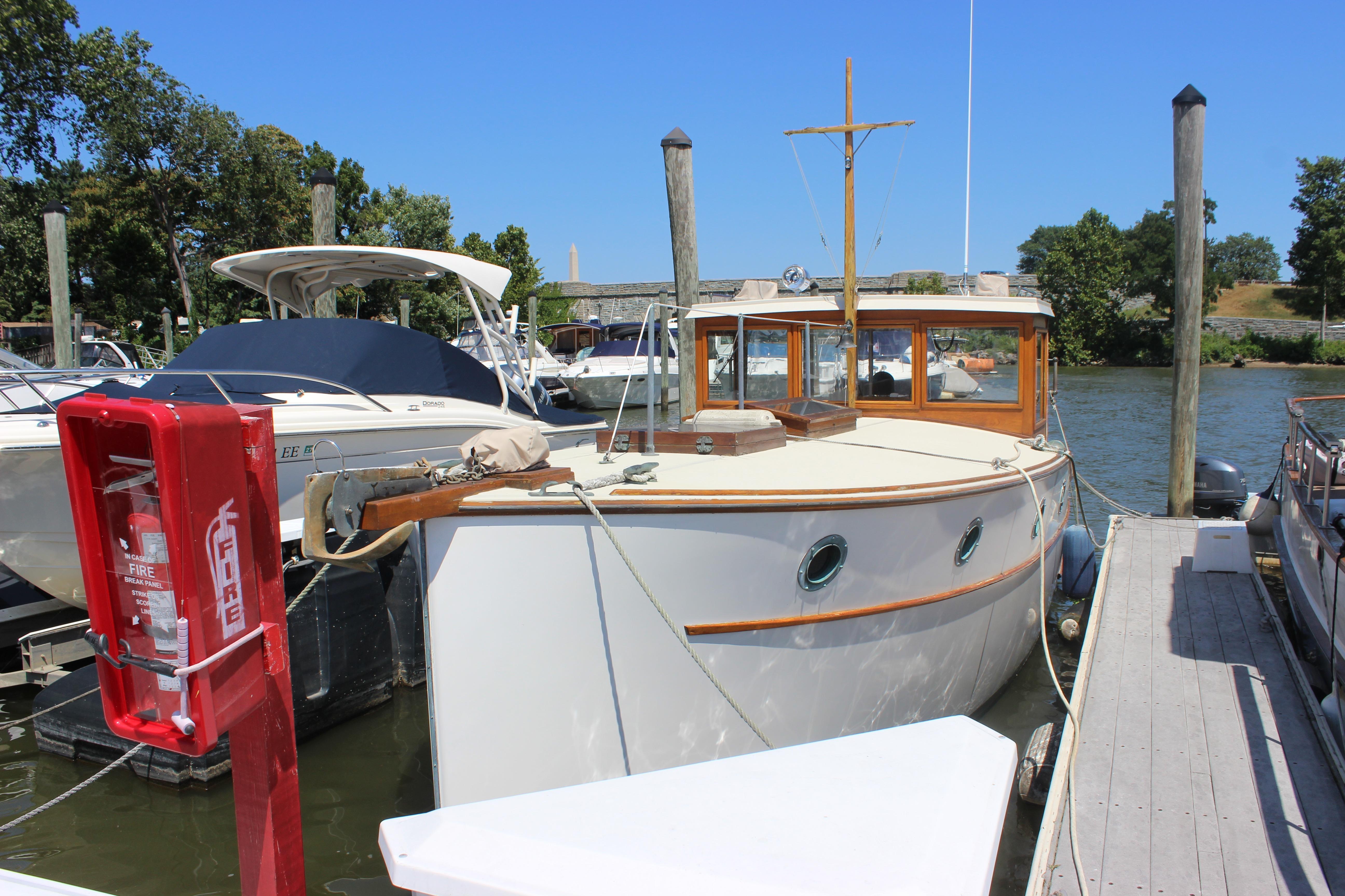 1988 Express Yachting Scout 30