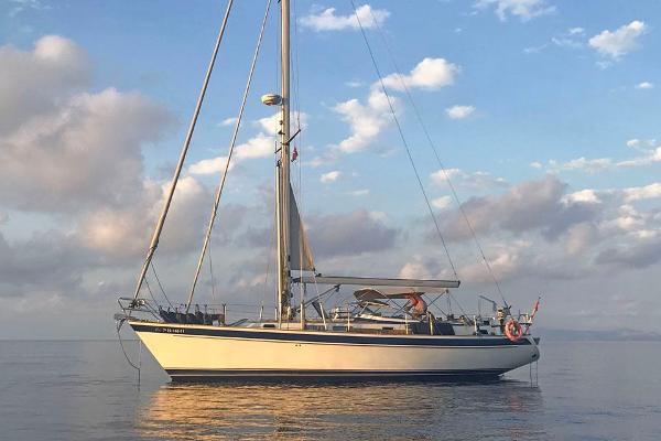 Hallberg-Rassy 42 Hallberg-Rassy 42