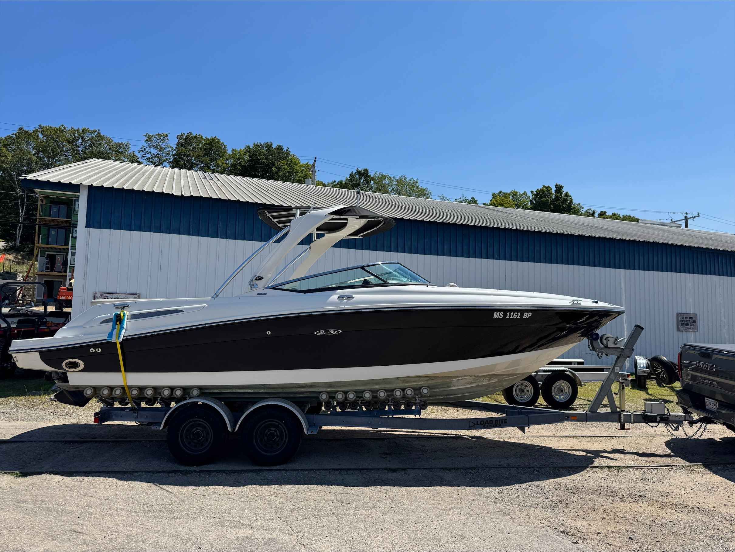 2011 Sea Ray 250 SLX