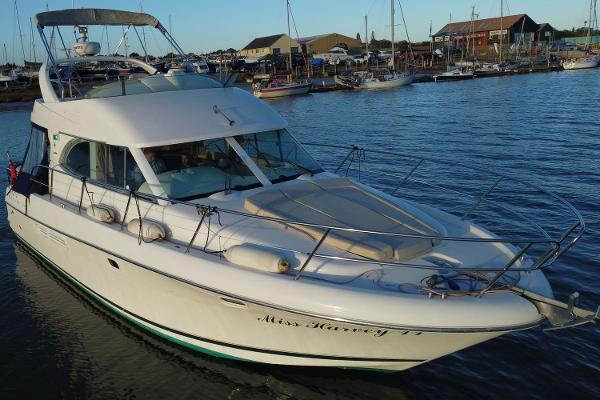 Jeanneau Prestige 36 Flybridge