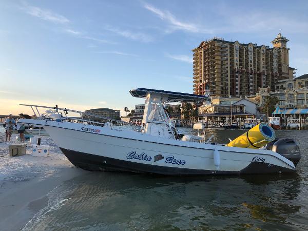2001 Cobia 274 Center Console