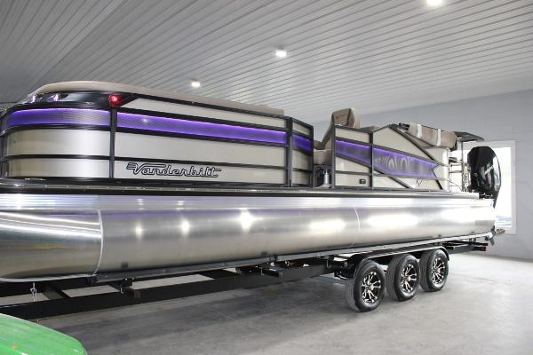 2022 Vanderbilt 700SC
