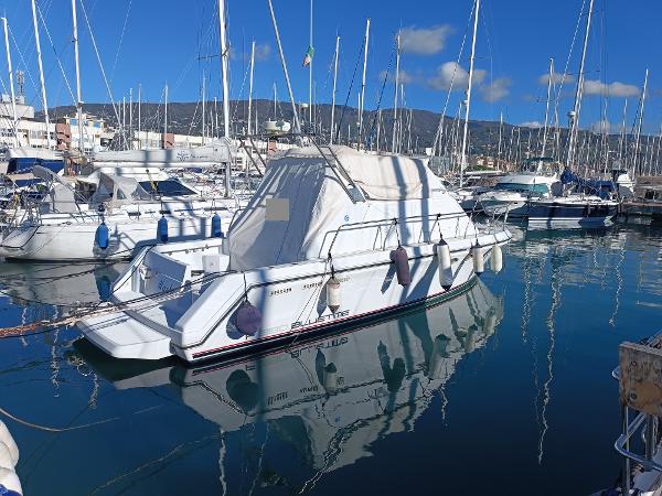 Cantieri Estensi F 380 BLUETIME