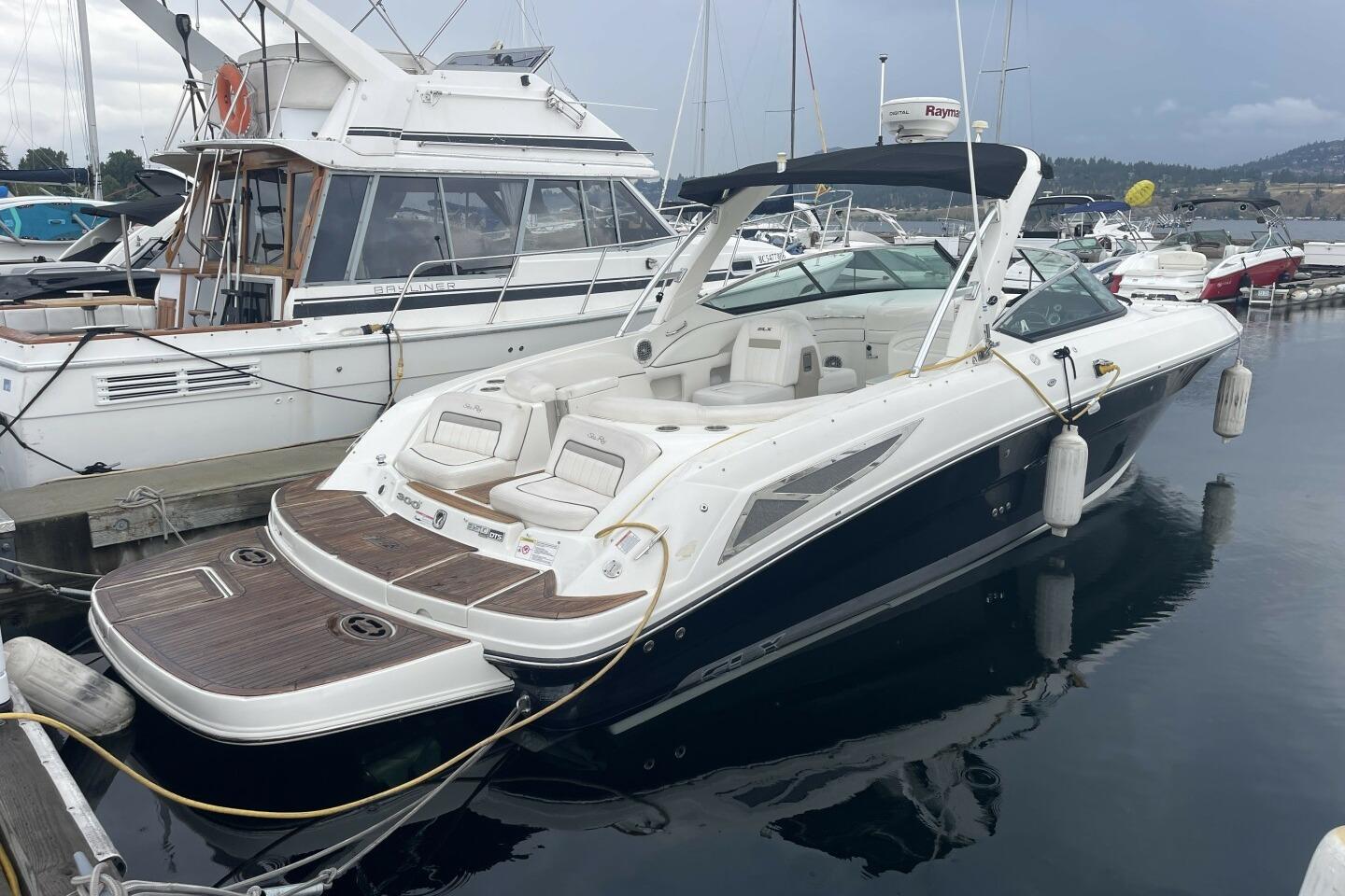 2010 Sea Ray 300 SLX