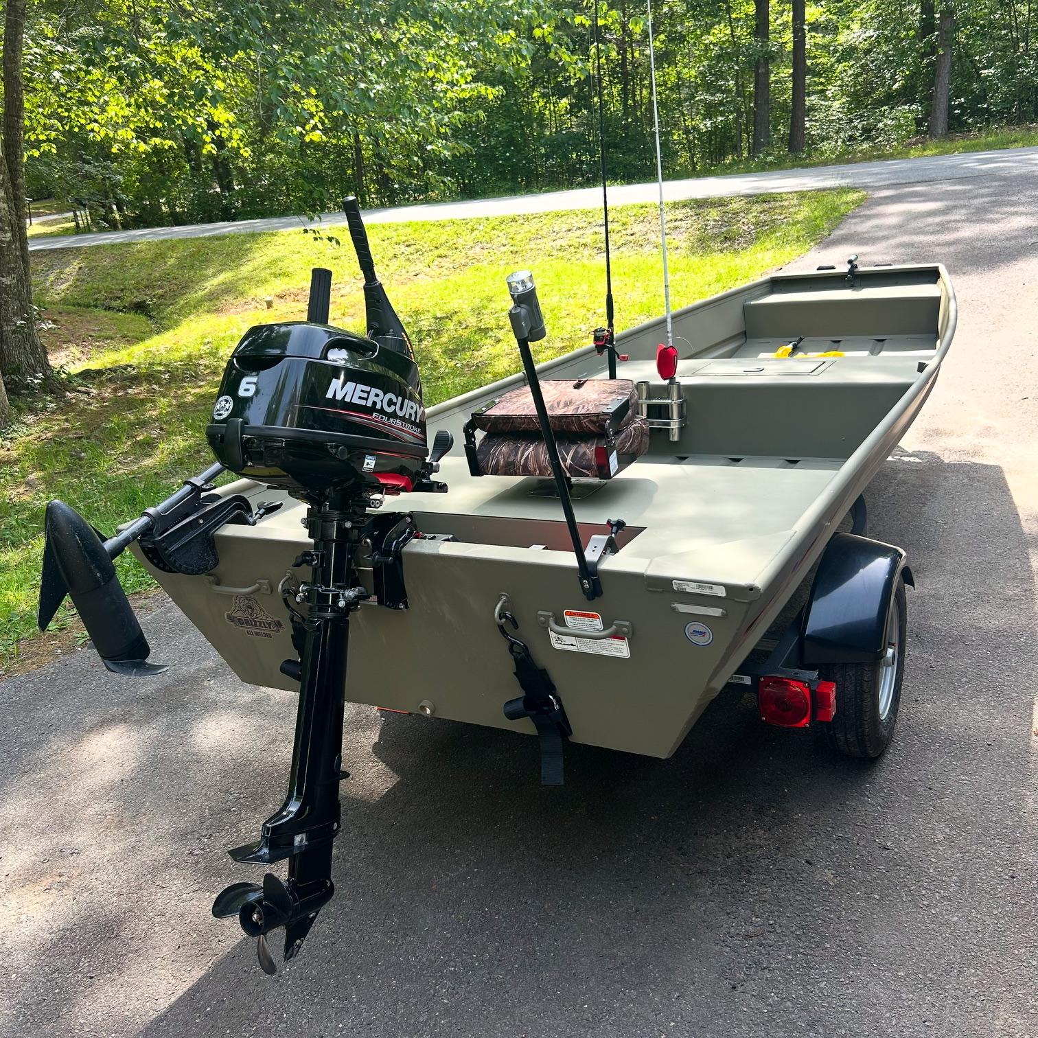 2025 Tracker Grizzly 15 Jon