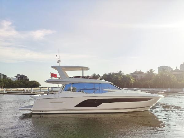 2022 Prestige 590
