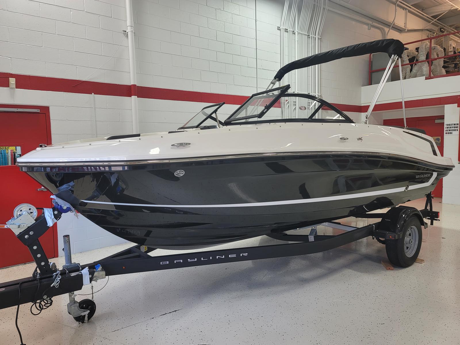 2021 Bayliner VR5 Bowrider, Harrison Township Michigan - boats.com