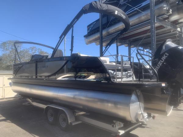 2025 Godfrey San Pan 2700 DFLW