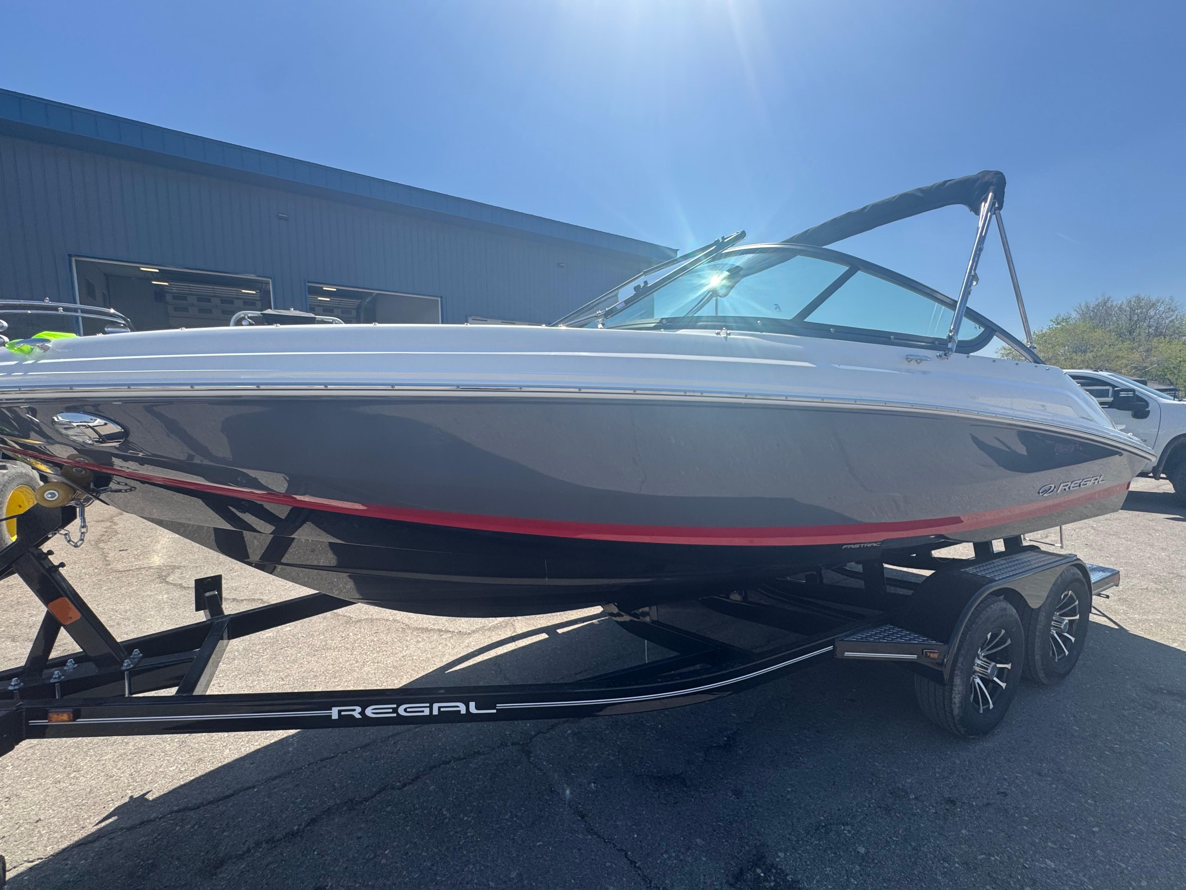 2025 Regal 2000 ES