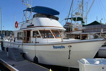 1983 CHB 41 Tri Cabin Trawler