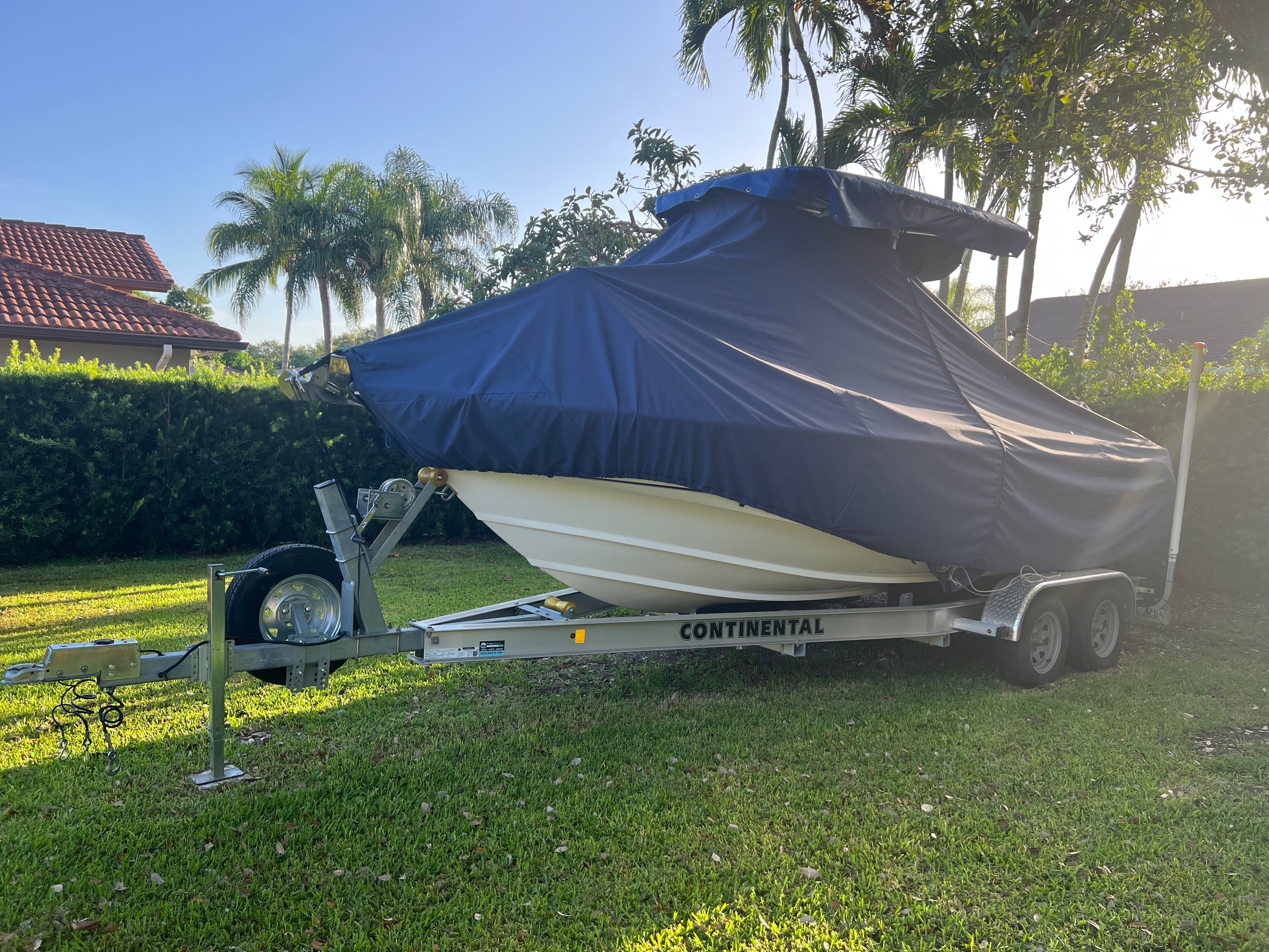 2008 Boston Whaler 210 Outrage