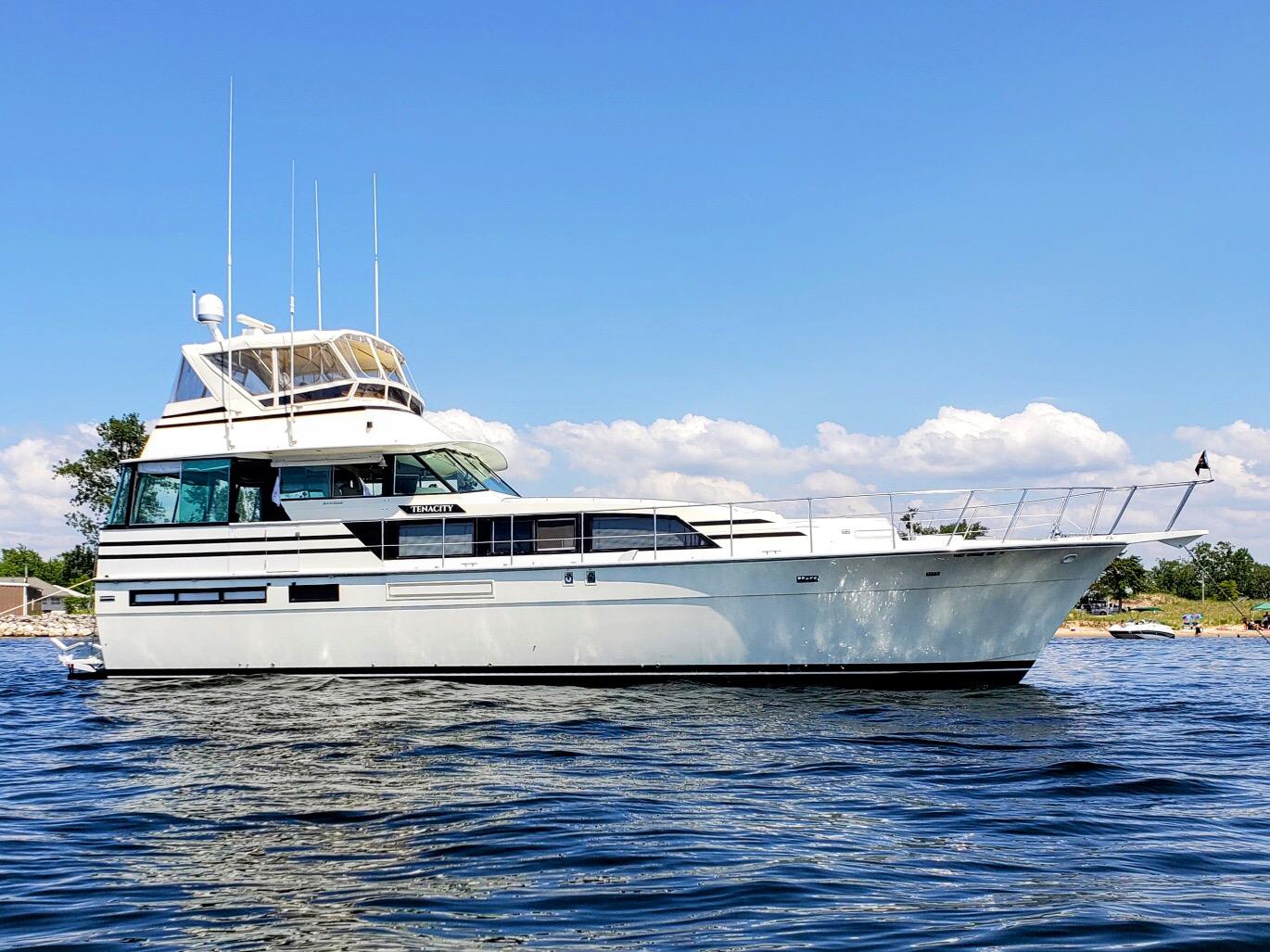 Bertram 58 Flybridge Motor Yacht