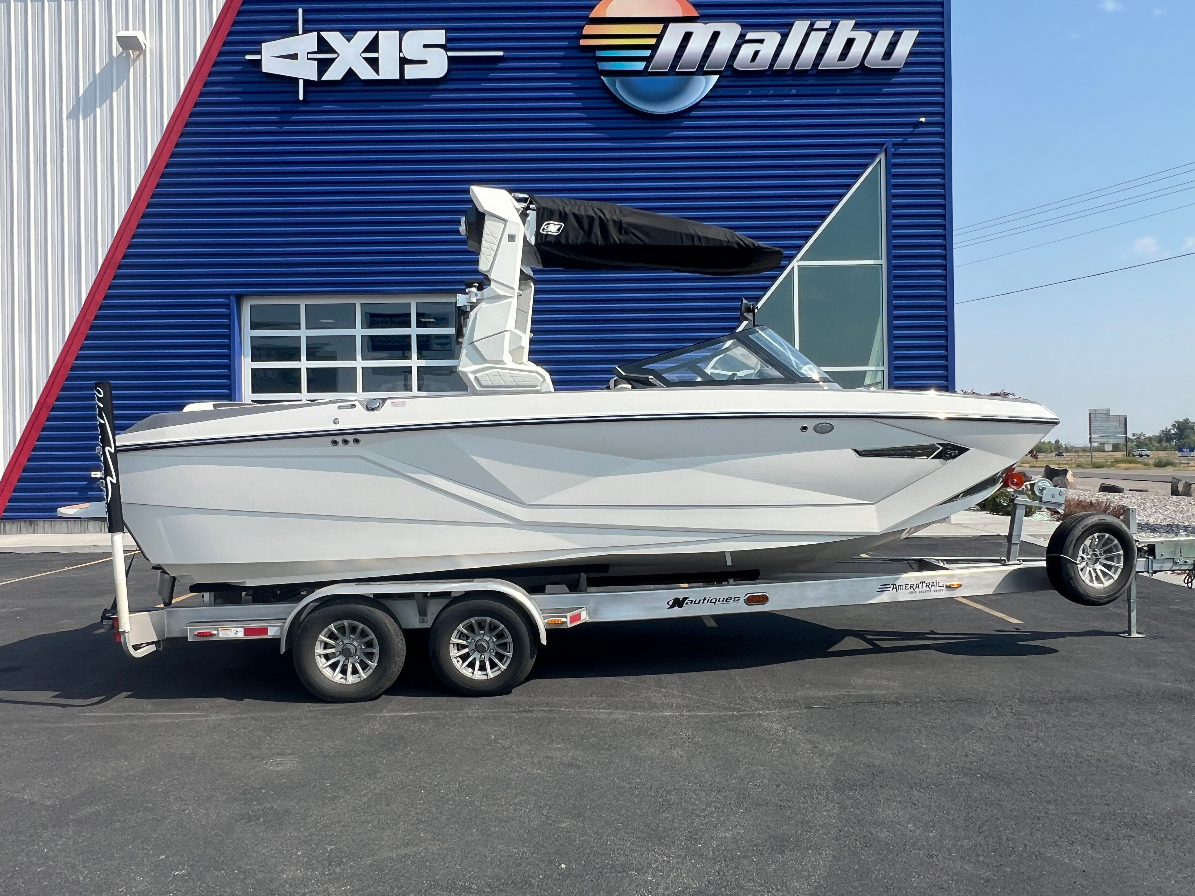 2023 Nautique G23