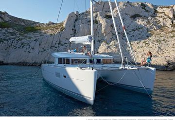 2013 Lagoon 400