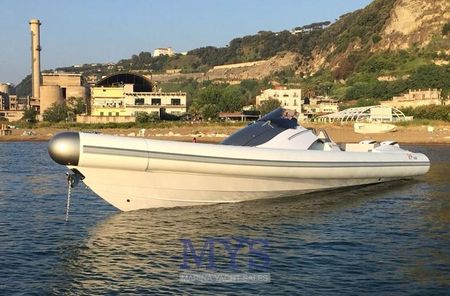 21 Custom Panamera Yacht Py 100 Fb Italia Italia Boats Com