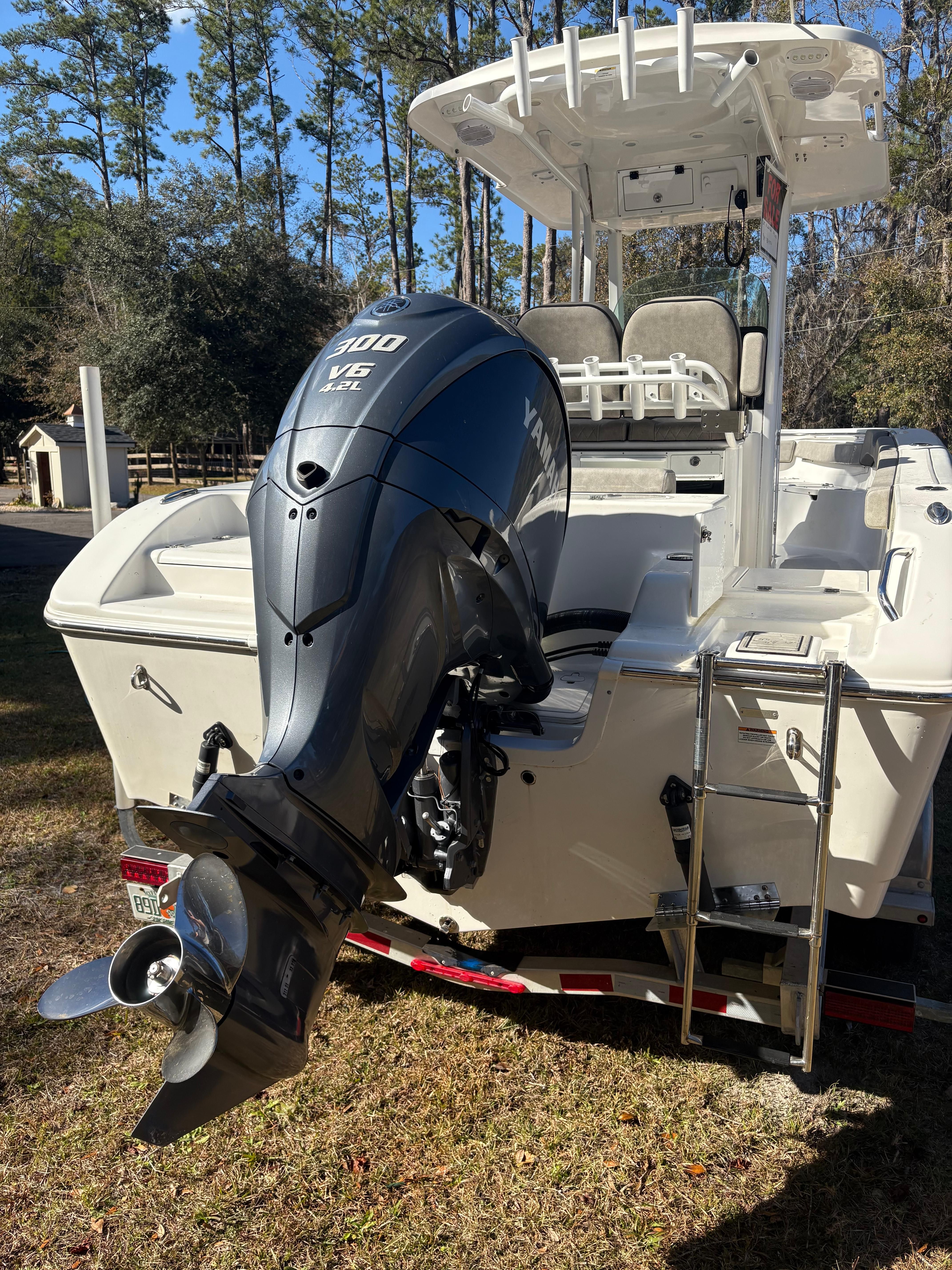 2023 Sea Pro 239 Deep V CC