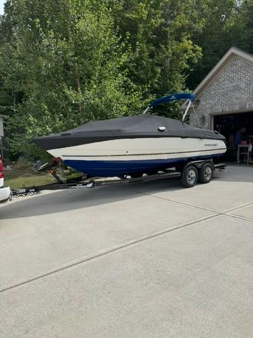 2019 Monterey 224FS