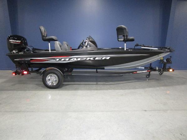 Tracker Pro Team 175 TXW