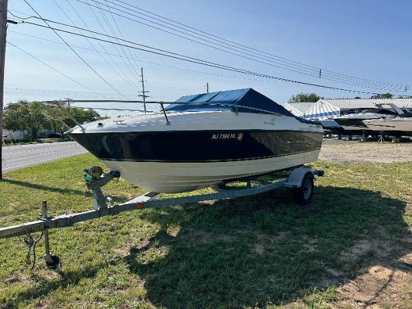 2012 Bayliner 192 Cuddy Discovery